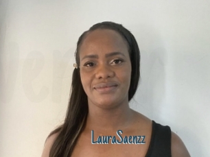 LauraSaenzz Versaute Girls
