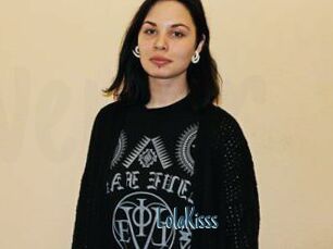 LolaKisss