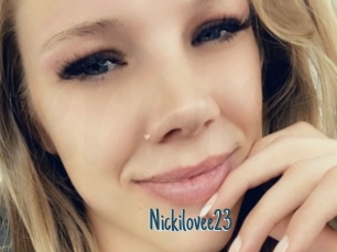 Nickilovee23