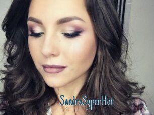 SandraSyperHot
